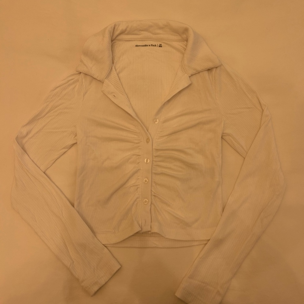 Abercrombie white ruched collared top